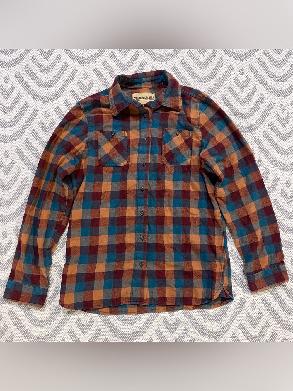Outdoor Casuals Women’s Plaid Flannel Button Up Shirt Medium